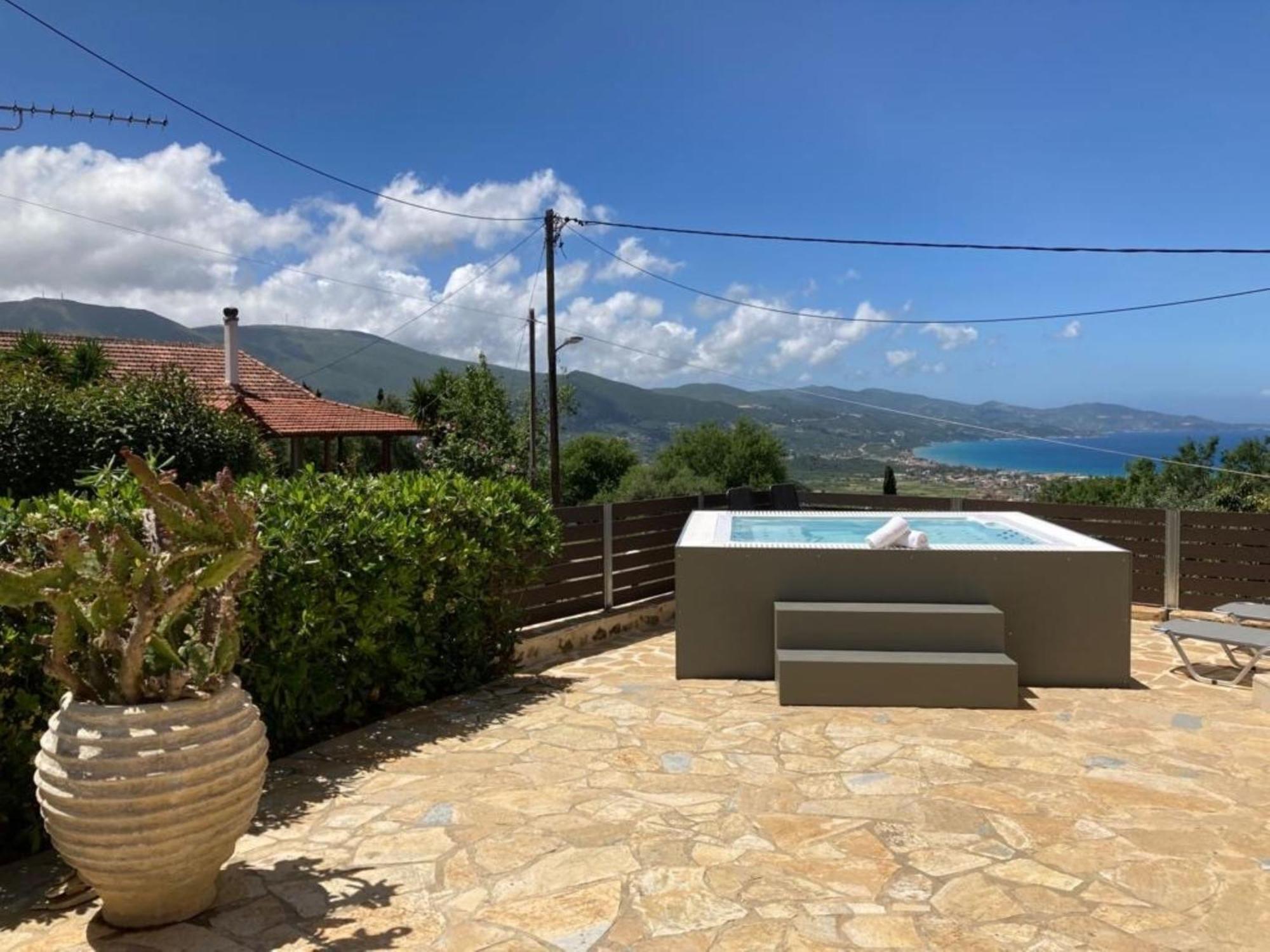 Villa Thea - Τhe View 1St Floor Áno Yerakaríon Bagian luar foto